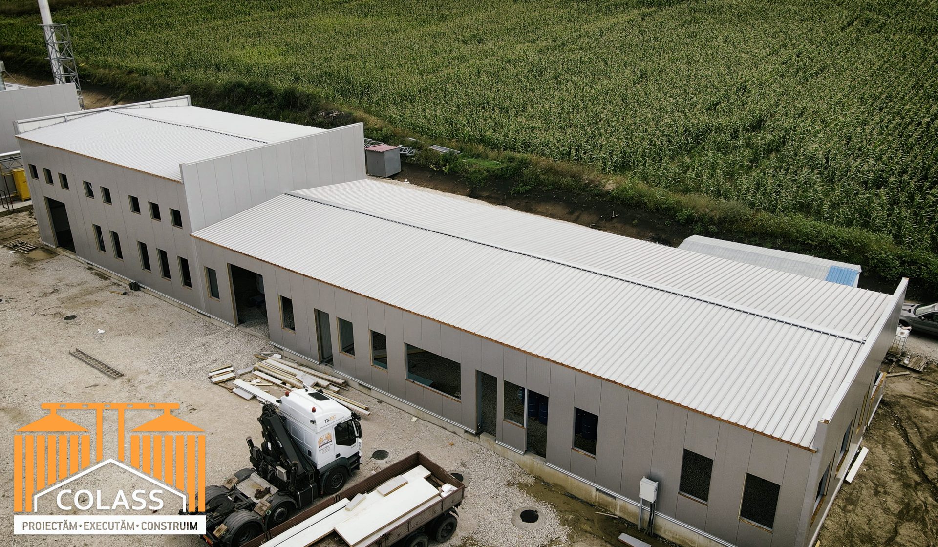 Hala industrială pentru prelucrarea uleiului tehnic - 2